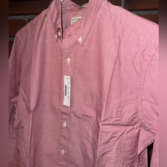 Men’s Button Down - Picture 4 of 8